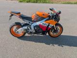 Honda CBR1000RR Fireblade SC59 Repsol TÜV neu  - HONDA 2010 CB 1000 R