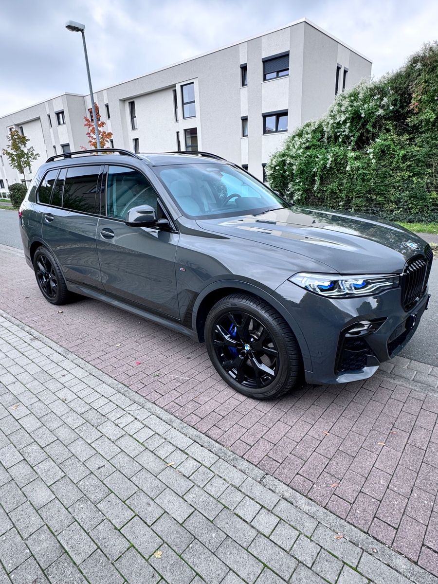 BMW X7 M50d 2021 Voll 36k km AHK PANO Unfallfrei