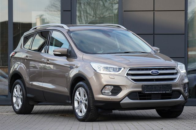 Ford Kuga Titanium *MIT 2 JAHRE GARANTIE !!!*