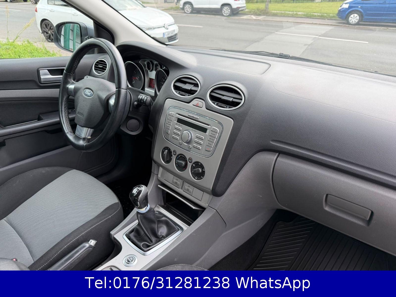 Ford Focus 2009 — photo 11