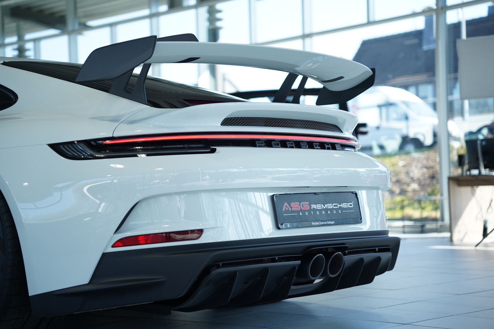 Porsche 992