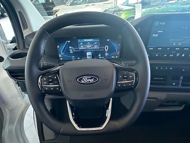 Fahrzeugabbildung Ford Transit Custom E 320 L2 Trend Doppelkabine RWD E