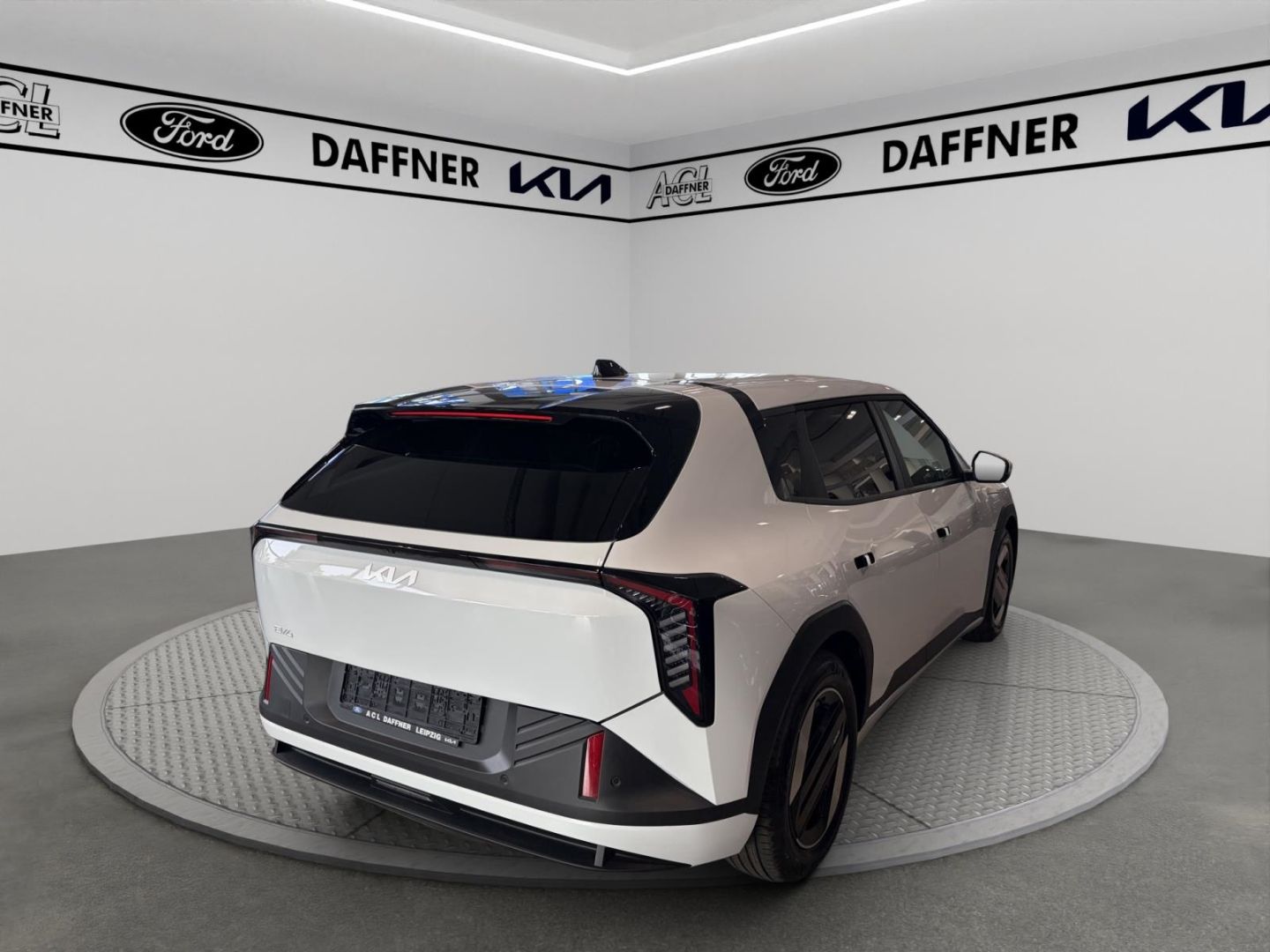 Fahrzeugabbildung Kia EV4 150 kW Earth Kamera elek. Heckklappe Navi