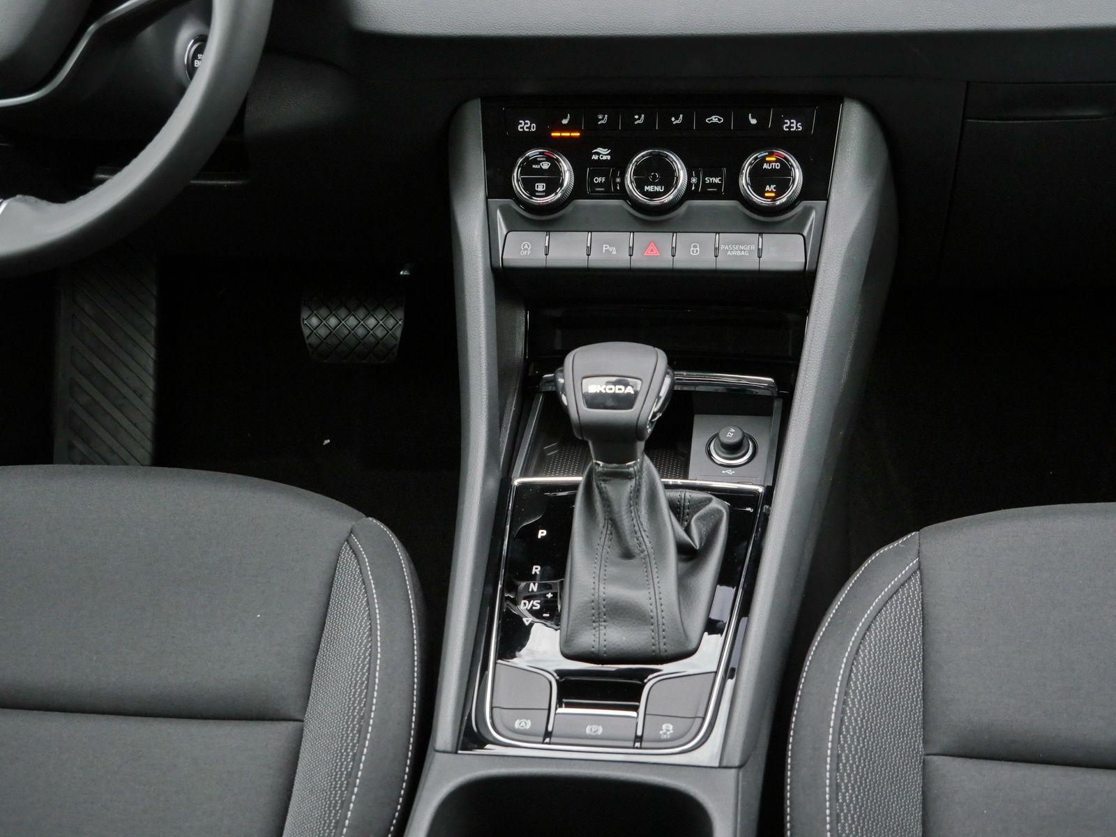 Skoda Karoq Balance 1.5 TSI RFK AHK pACC MATRIX NAVI, миниатюра 7