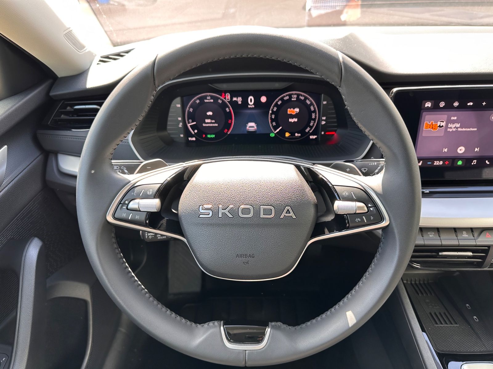 Fahrzeugabbildung SKODA Octavia Combi 1.5 TSI Selection DSG LED/ACC/APP
