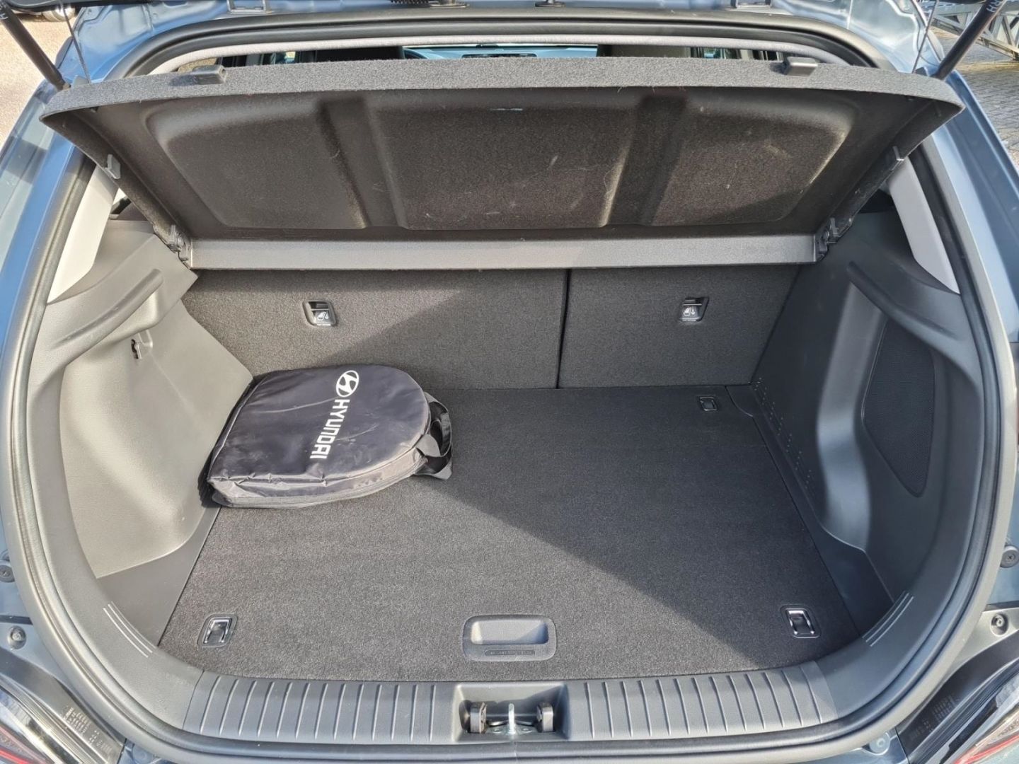 Fahrzeugabbildung Hyundai KONA Trend 2WD MY23 (150kW) TREND-Paket,