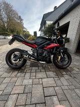 Triumph Street Triple 675 R - Triumph Street Triple 675 R