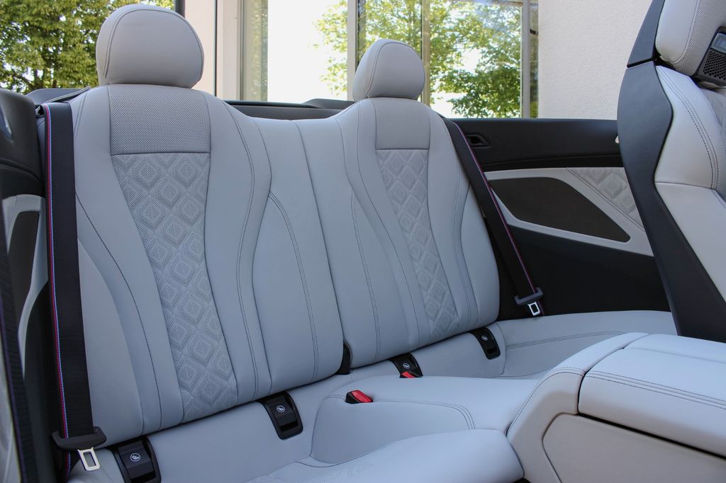 BMW M8 Competition xDrive Cabrio / LASER / M-DRIVERS BMW M8 Competition xDrive Cabrio / LASER / M-DRIVERS