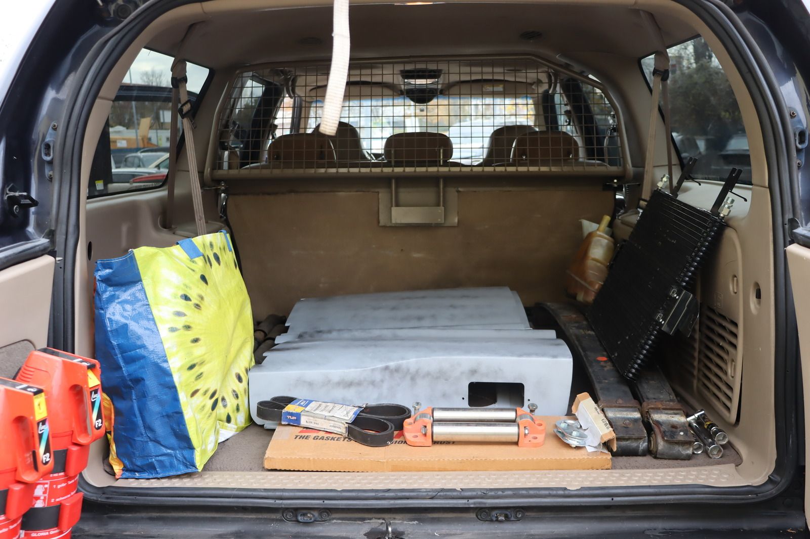 Fahrzeugabbildung Ford Excursion * HU/AU 02.26 * Sitzhzg. * Rückfahrk.