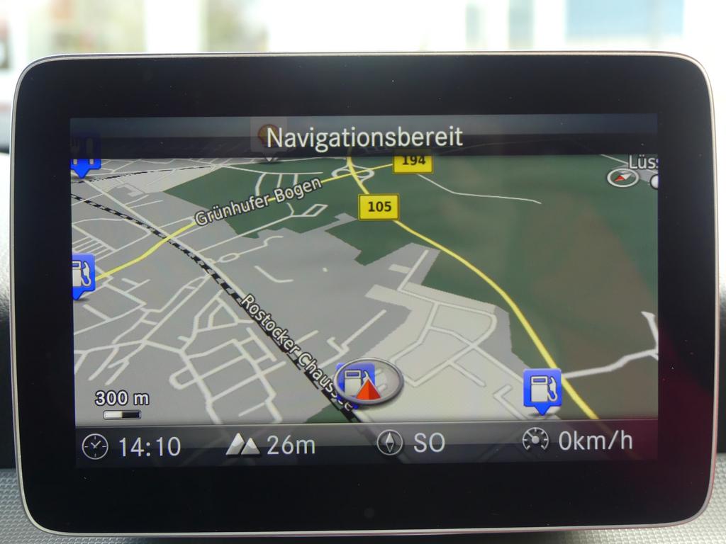 Mercedes-Benz GLA 220