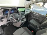 Volkswagen T7 Caravelle 2,0 TDI 4M PanAmericana PANO+NAVI+S - 8-Sitzer Autos