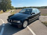BMW 316i Compact - BMW 316 aus 2000: Compact 316i