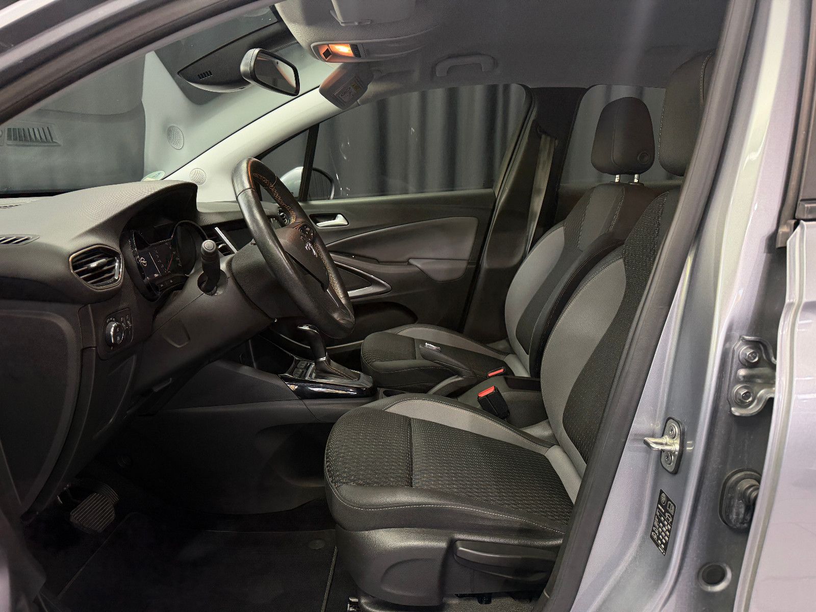 Fahrzeugabbildung Opel Crossland (X)1.2 DI Turbo Innovation|AUTOMATIK