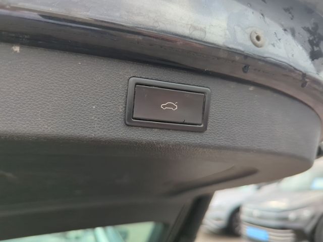 Fahrzeugabbildung SKODA Kodiaq 2.0 TDI DSG 4x4 Style NAV AHK KAMERA ELEK