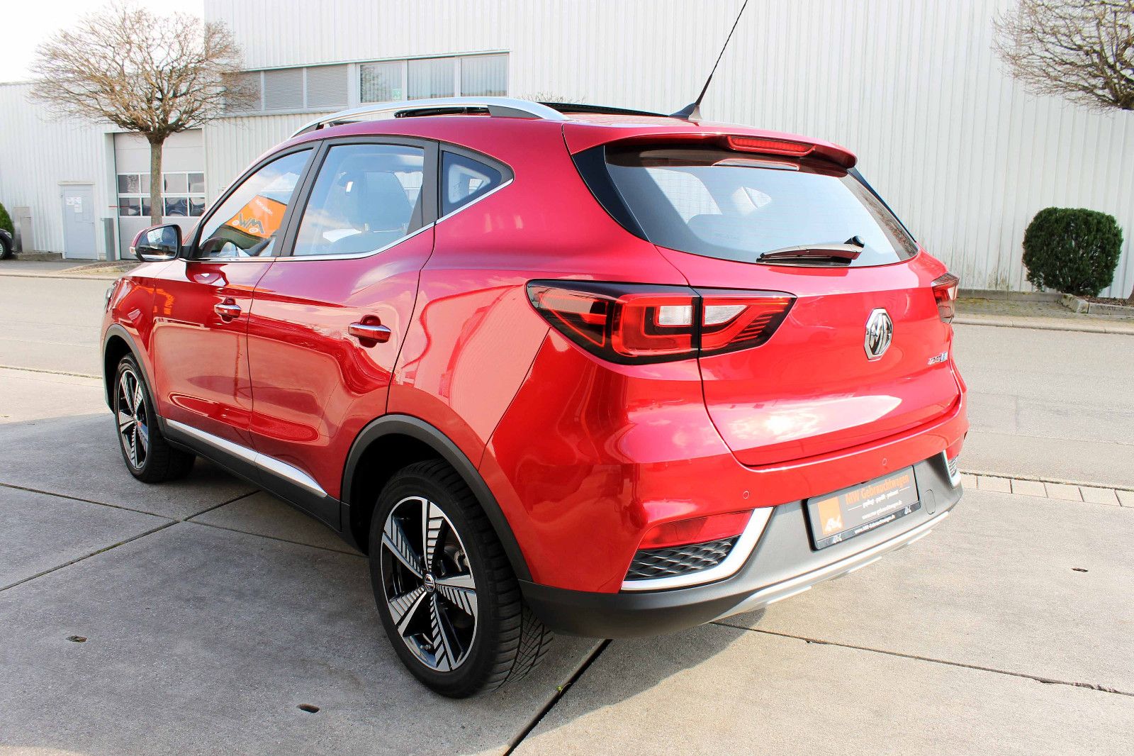 Fahrzeugabbildung MG ZS EV Luxury 5D ACC PANO NAV CarPlay BT SHZ KAM