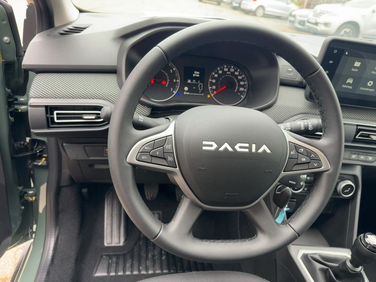 Fahrzeugabbildung Dacia Jogger Expression TCe 110 7-Sitzer SHZ Kamera