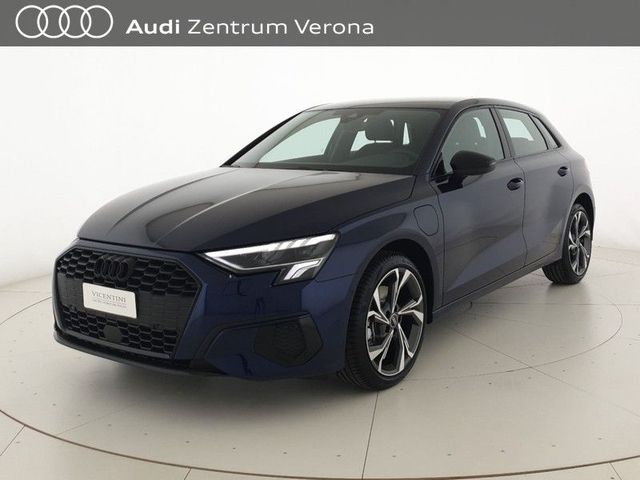 Audi Sportback 40TFSIe 204CV S tronic Business Advanc