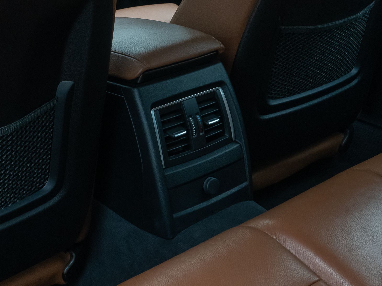 Fahrzeugabbildung BMW 320d Luxury Line HiFi PDC Leder Sportsitz 17Zoll