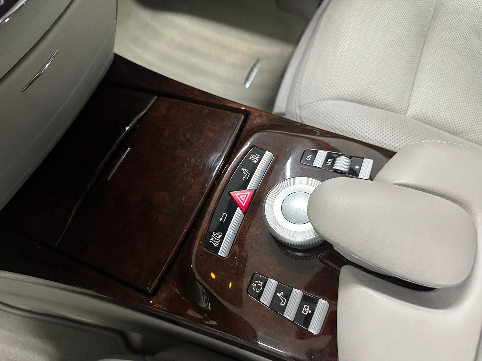 Fahrzeugabbildung Mercedes-Benz S 500 4MATIC *2.Hand*DISTRO*SCHIEBED*SITZKLIMA