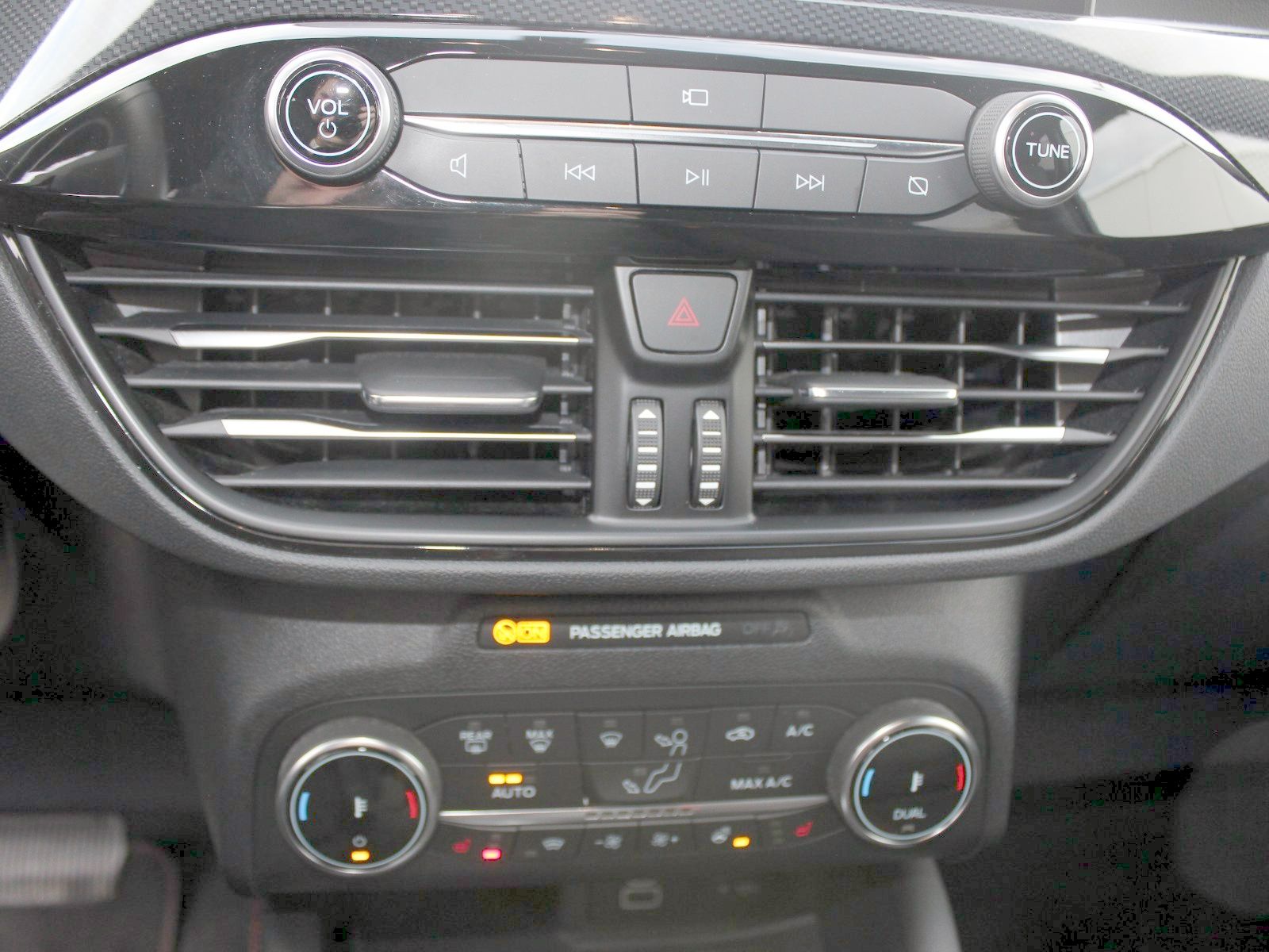 Fahrzeugabbildung Ford Kuga Plug-In Hybrid ST-Line