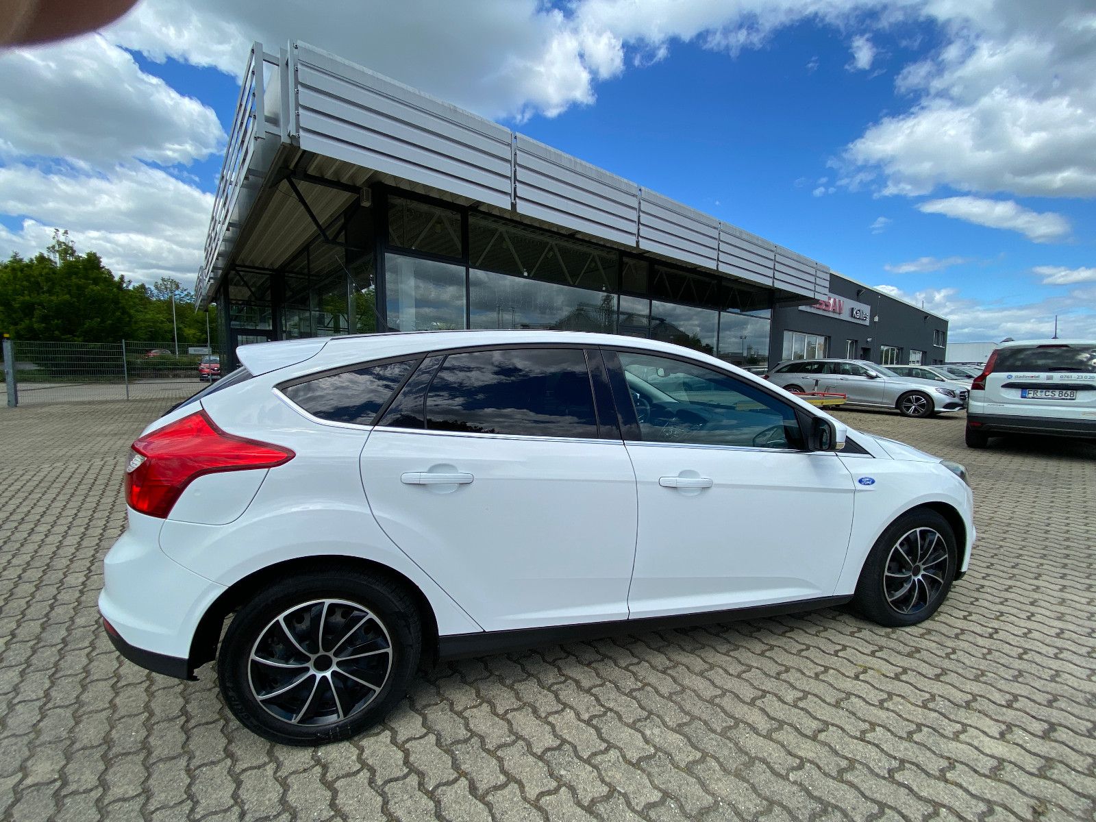 Fahrzeugabbildung Ford Focus 1,6 EcoBoost 134kW Klimaaut.