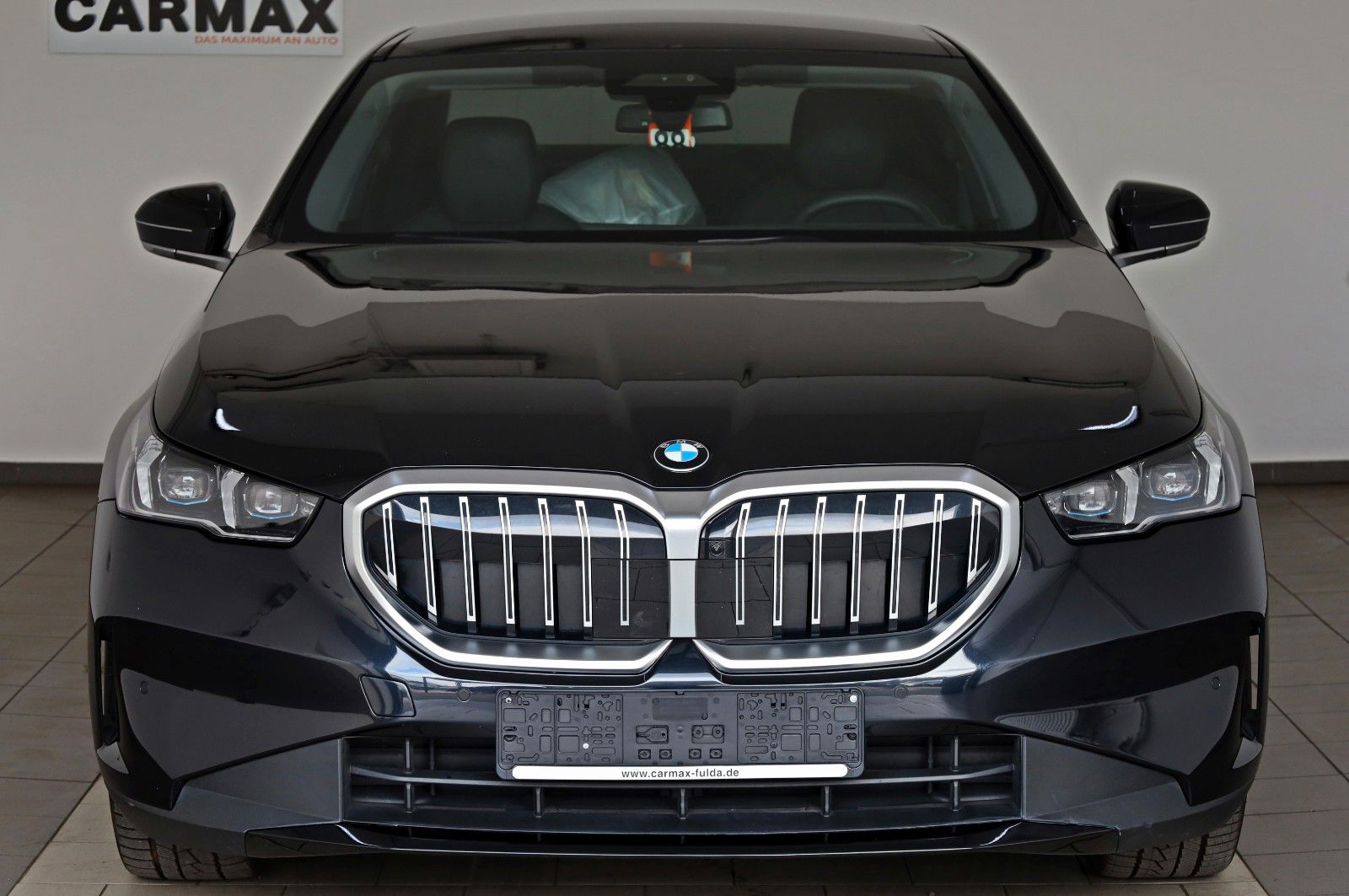 Fahrzeugabbildung BMW 520d, Travel+Innov. Pak,Panorama,HUD, AHK el,+WR