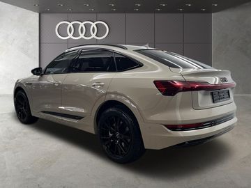 Audi Q8 e-tron - 10