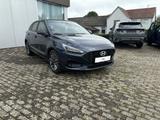 Hyundai i30 ADVANTAGE FACELIFT NAVI+LED+SITZHEIZUNG - gebrauchte Hyundai i30 mit Facelift