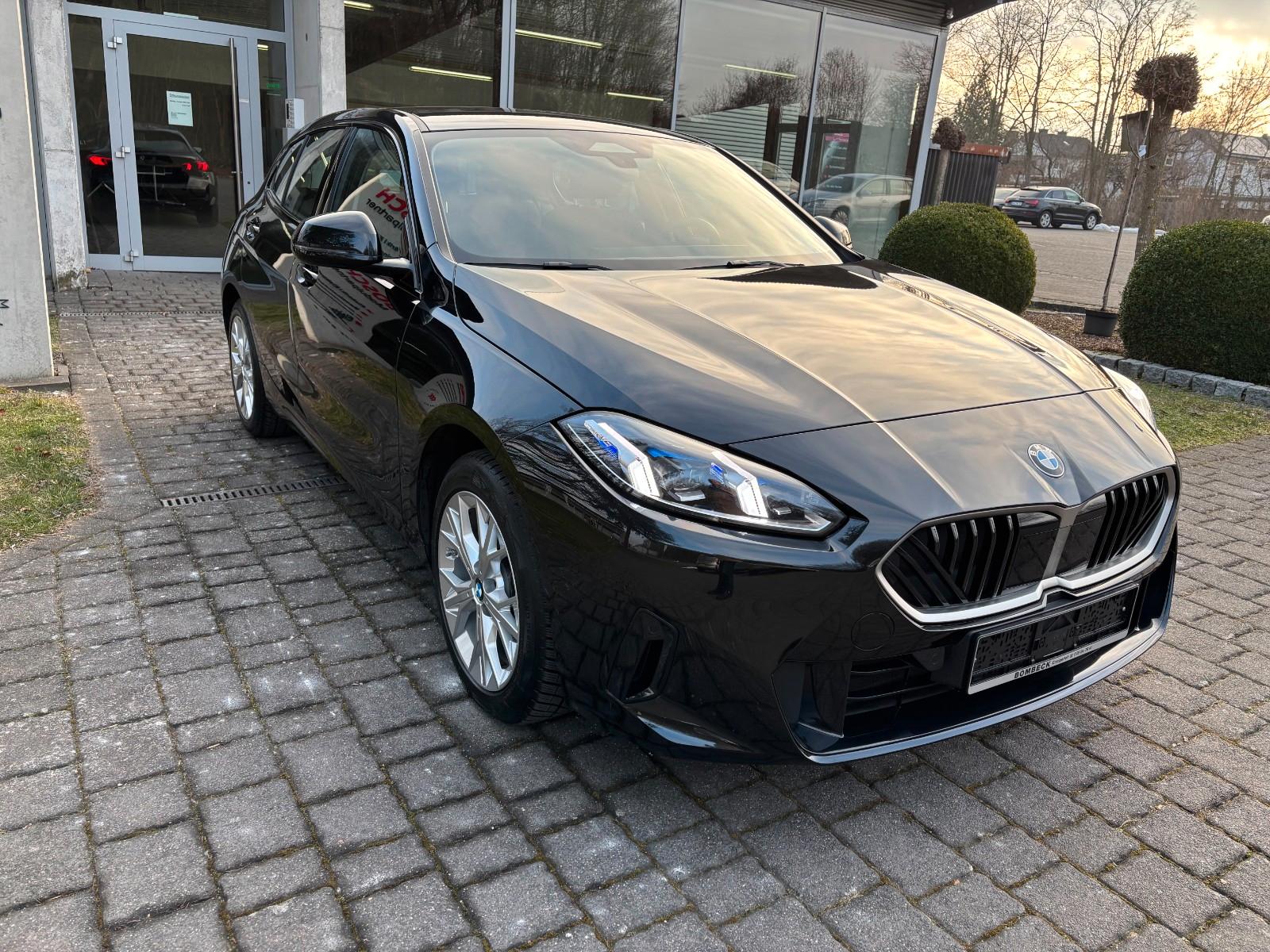 BMW 118 1 Limousine 118 d