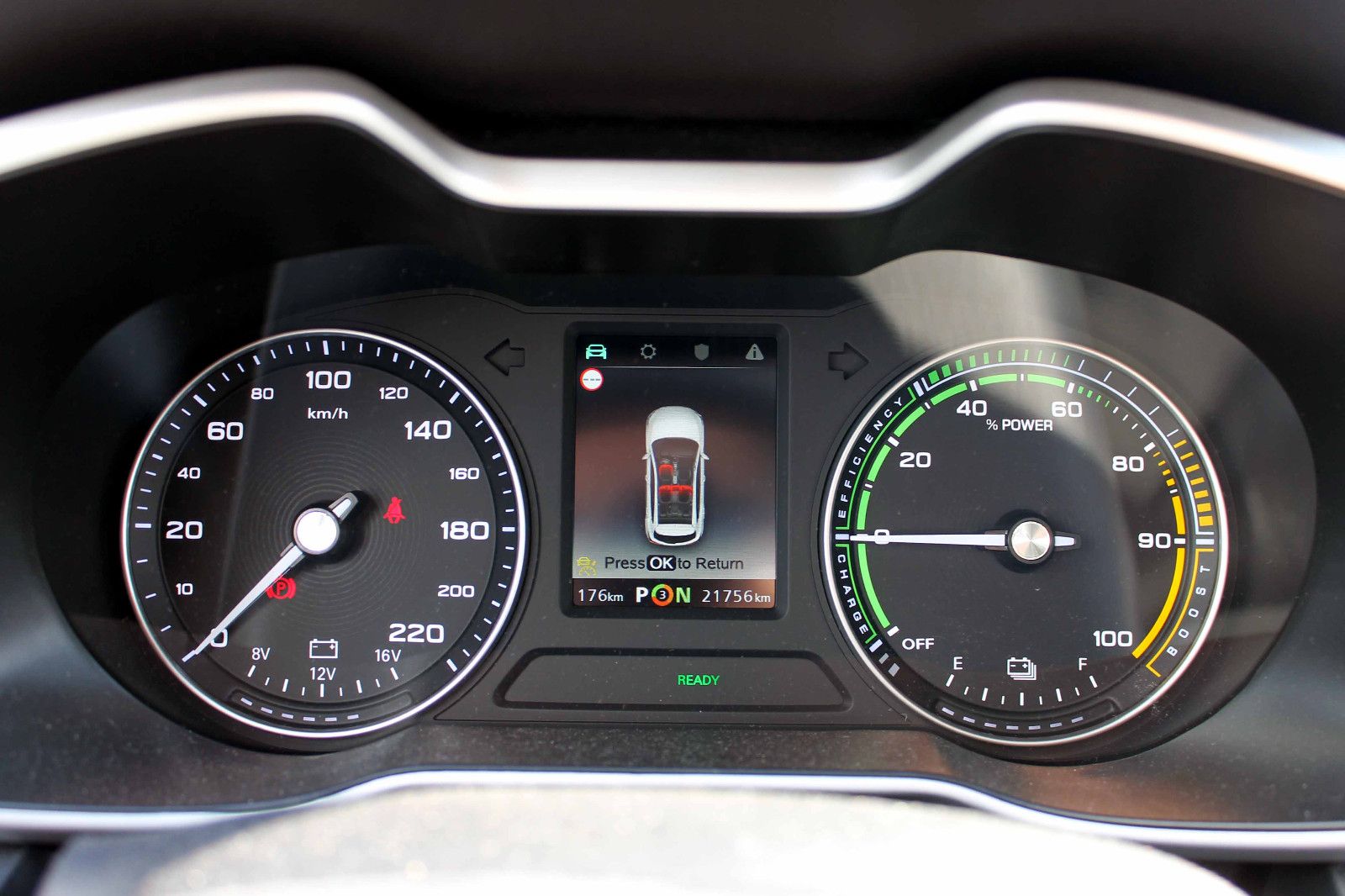 Fahrzeugabbildung MG ZS EV Luxury 5D ACC PANO NAV CarPlay BT SHZ KAM
