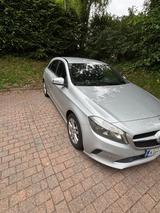 Mercedes-Benz A 200 d 4MATIC Urban Navi,Automatik,Klima,