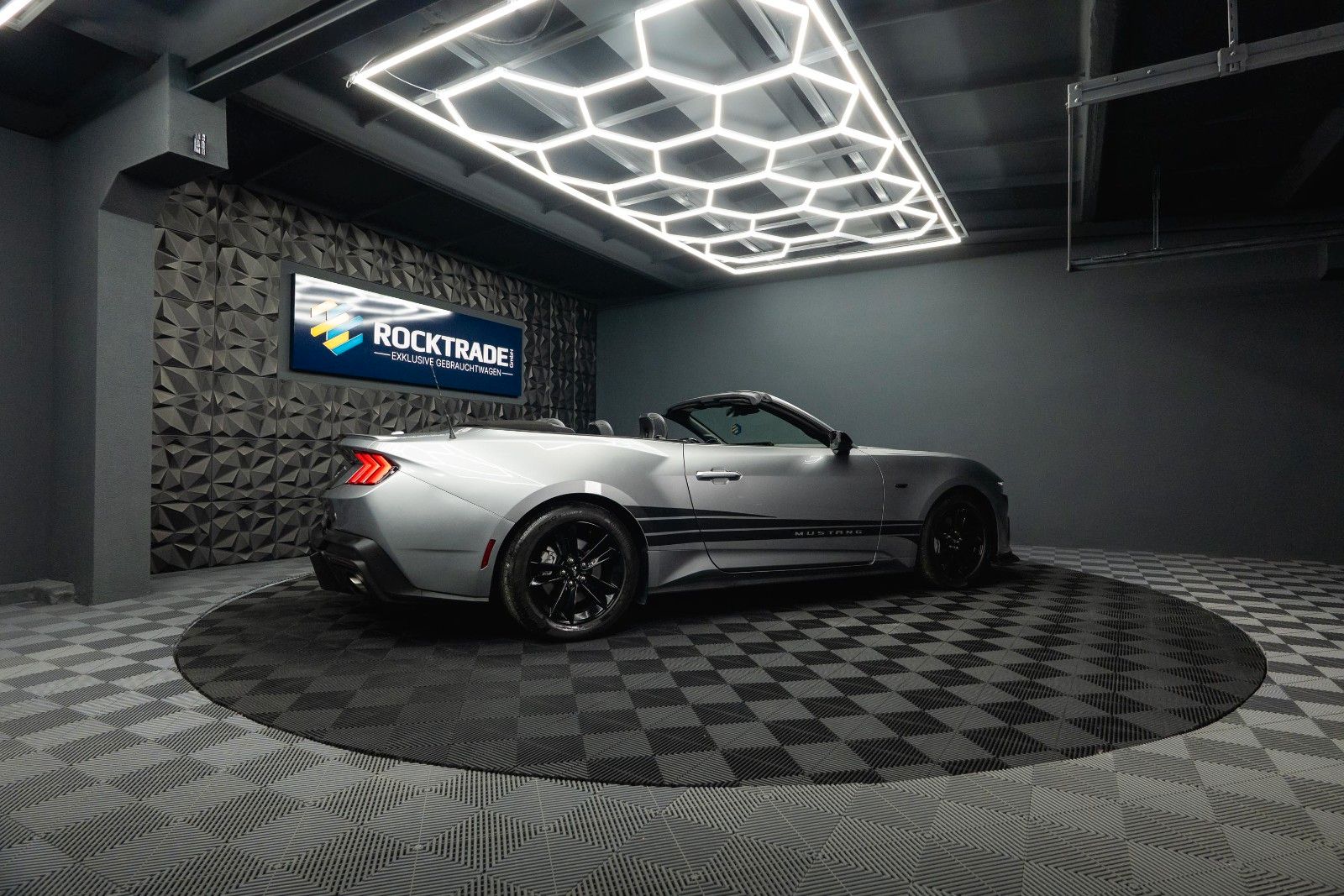 Fahrzeugabbildung Ford Mustang GT Cabrio DARK HORSE PREMIUM MY2024 19%
