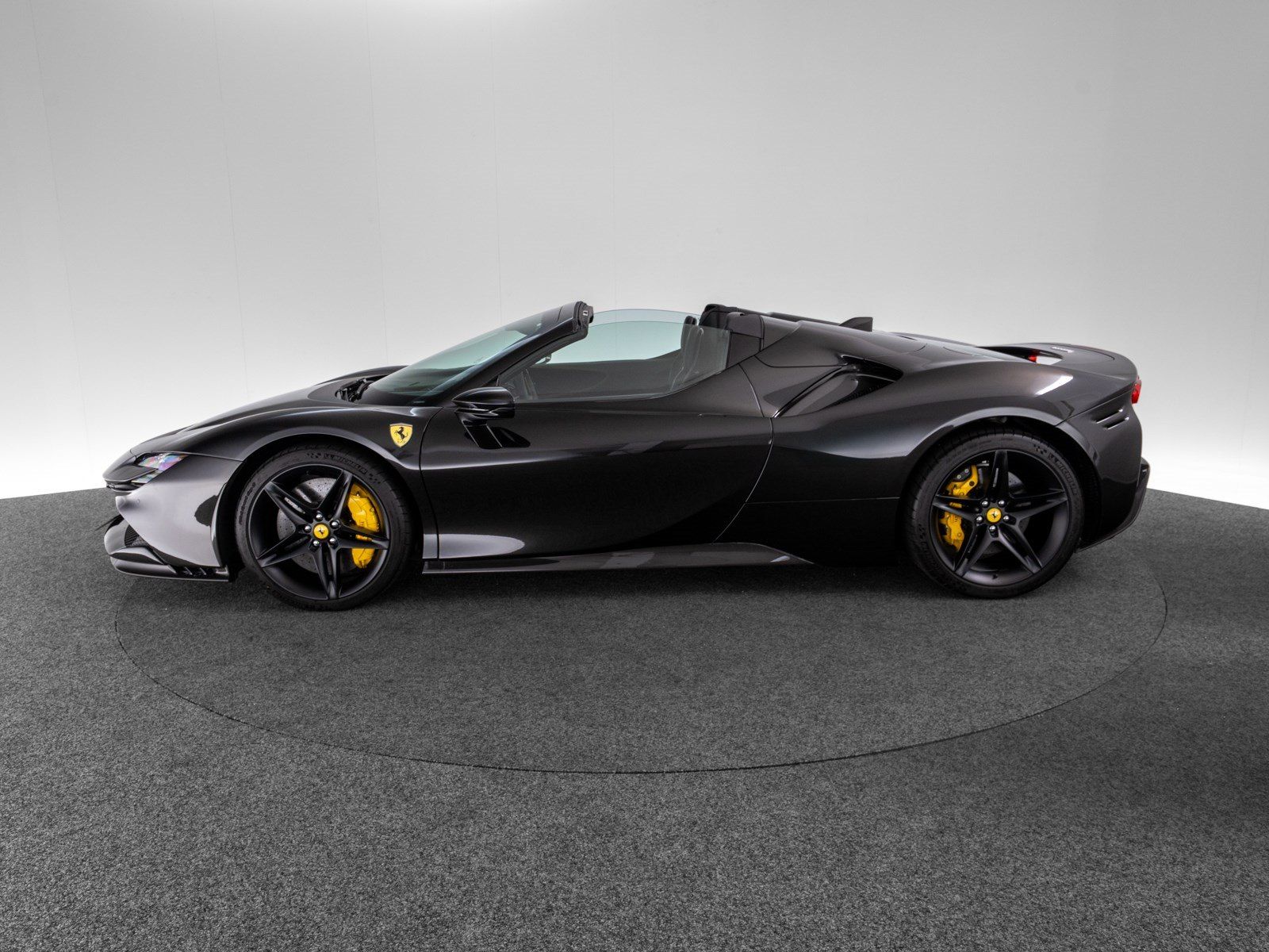 Ferrari SF90 Spider FERRARI SINGEN imagem 2