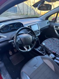 Peugeot 2008 - 7