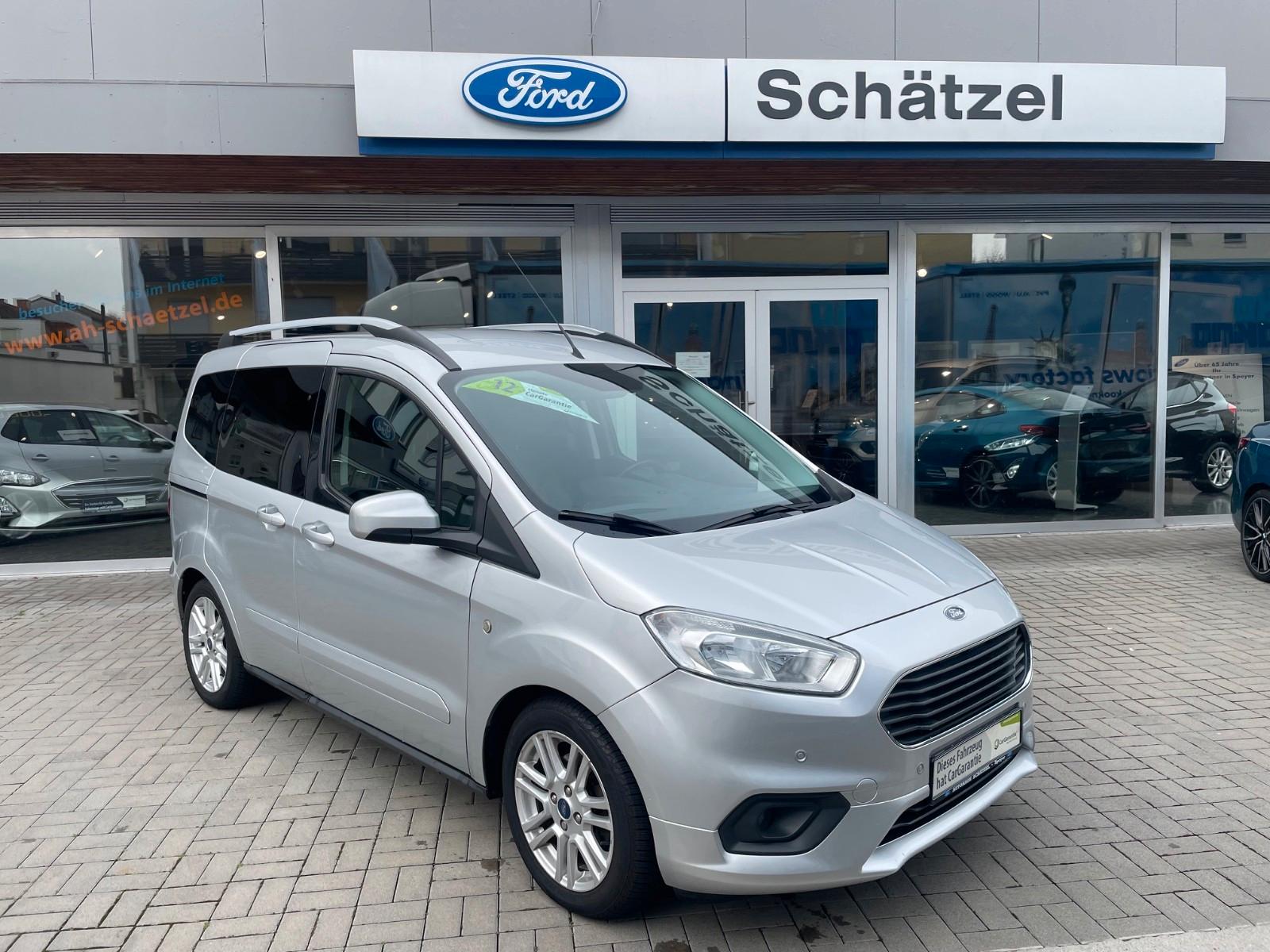 Ford Tourneo Courier Titanium