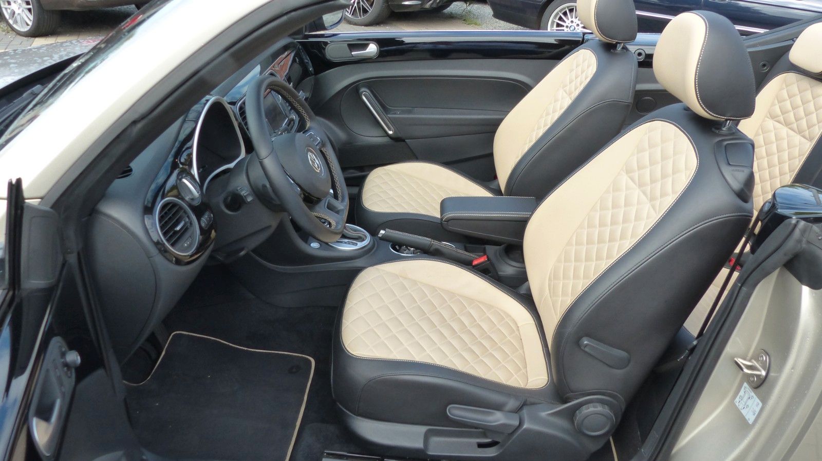 Volkswagen Beetle Cabriolet Exclusive Sport DSG wenig KM foto 10