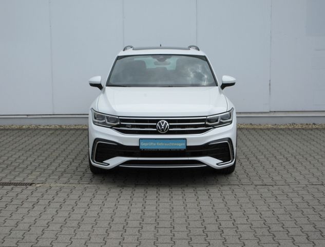 Tiguan 1.5 TSI DSG R-Line AHK/PANORAMA/MATRIX/AP