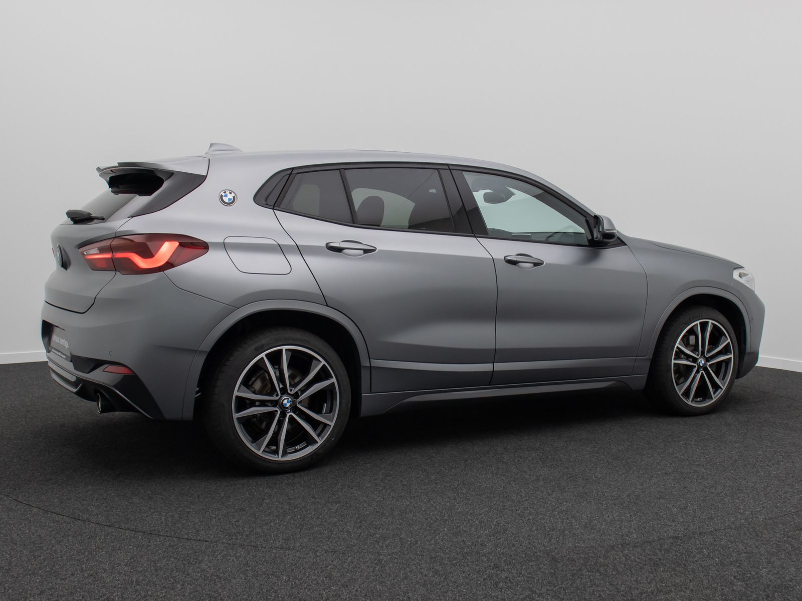 Fahrzeugabbildung BMW X2 sD20i M Sport Panorama Kamera Individual 19"
