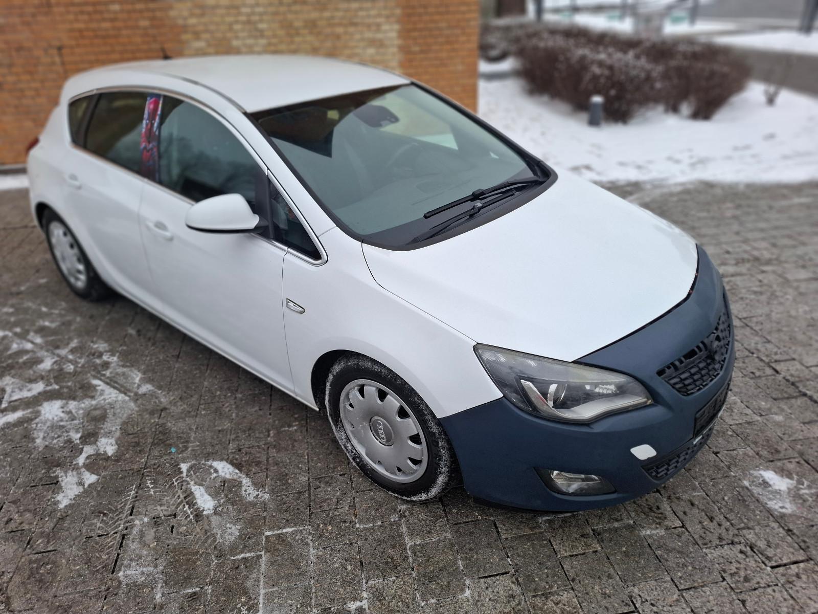 Opel Astra J Lim. 1.6Turbo*Tüv 03/27*Xenon*Klima*