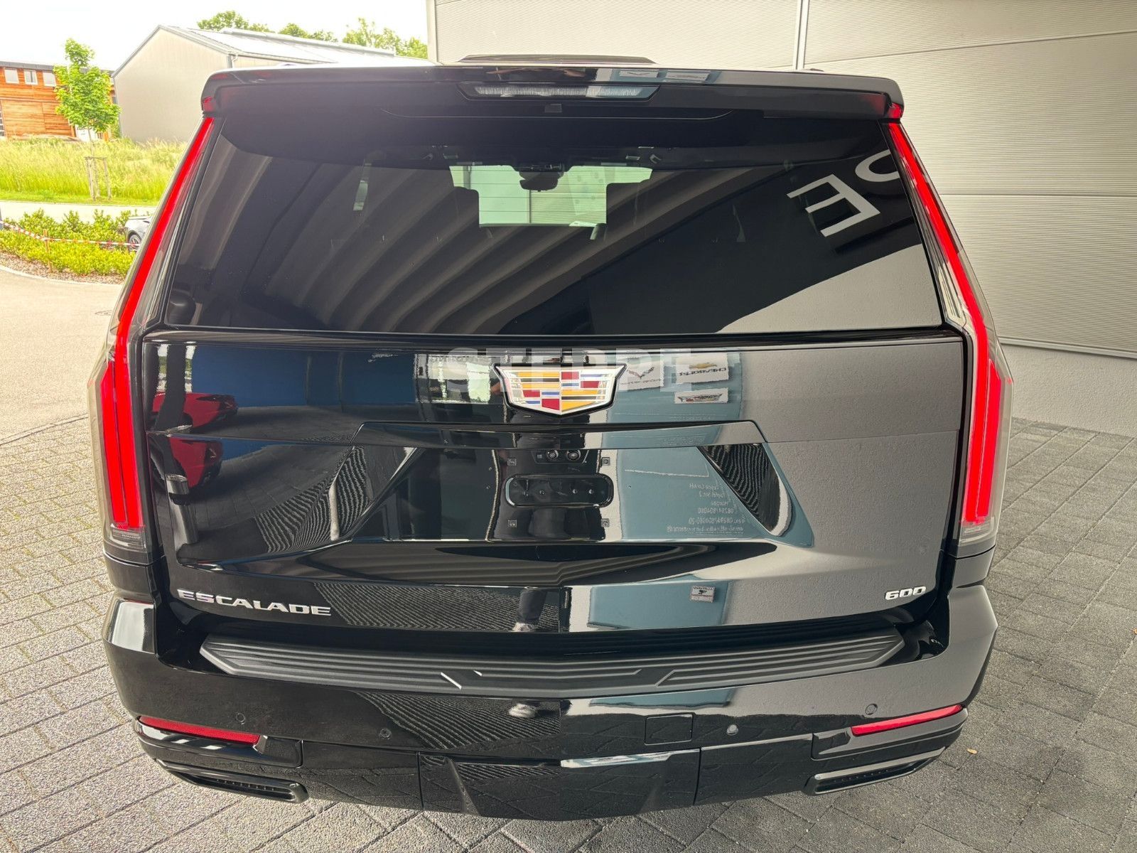 Cadillac Escalade FACELIFT MY26 6.2 V8 ESV Sport Platinum