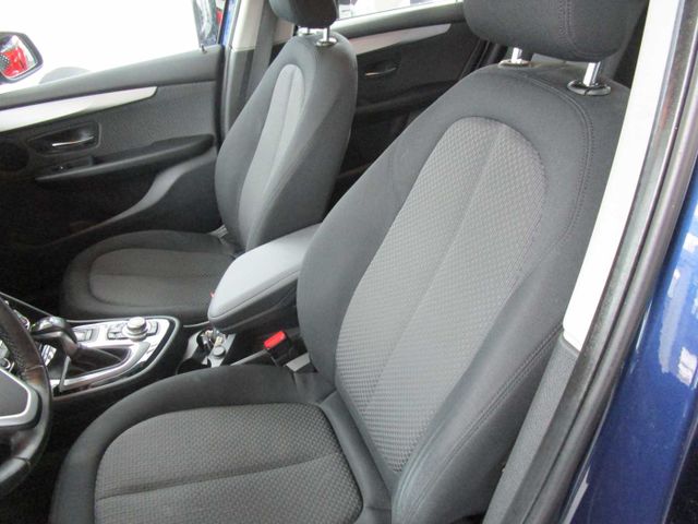 218d Active Tourer Aut. AHK/PPS/Navi/SHZ/WR