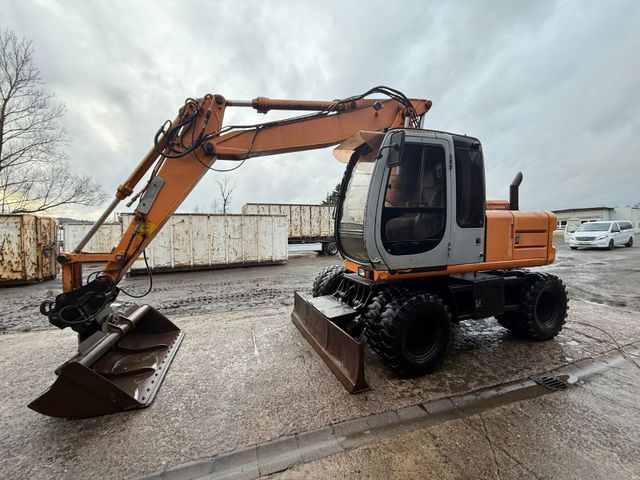 Hitachi EX135 W