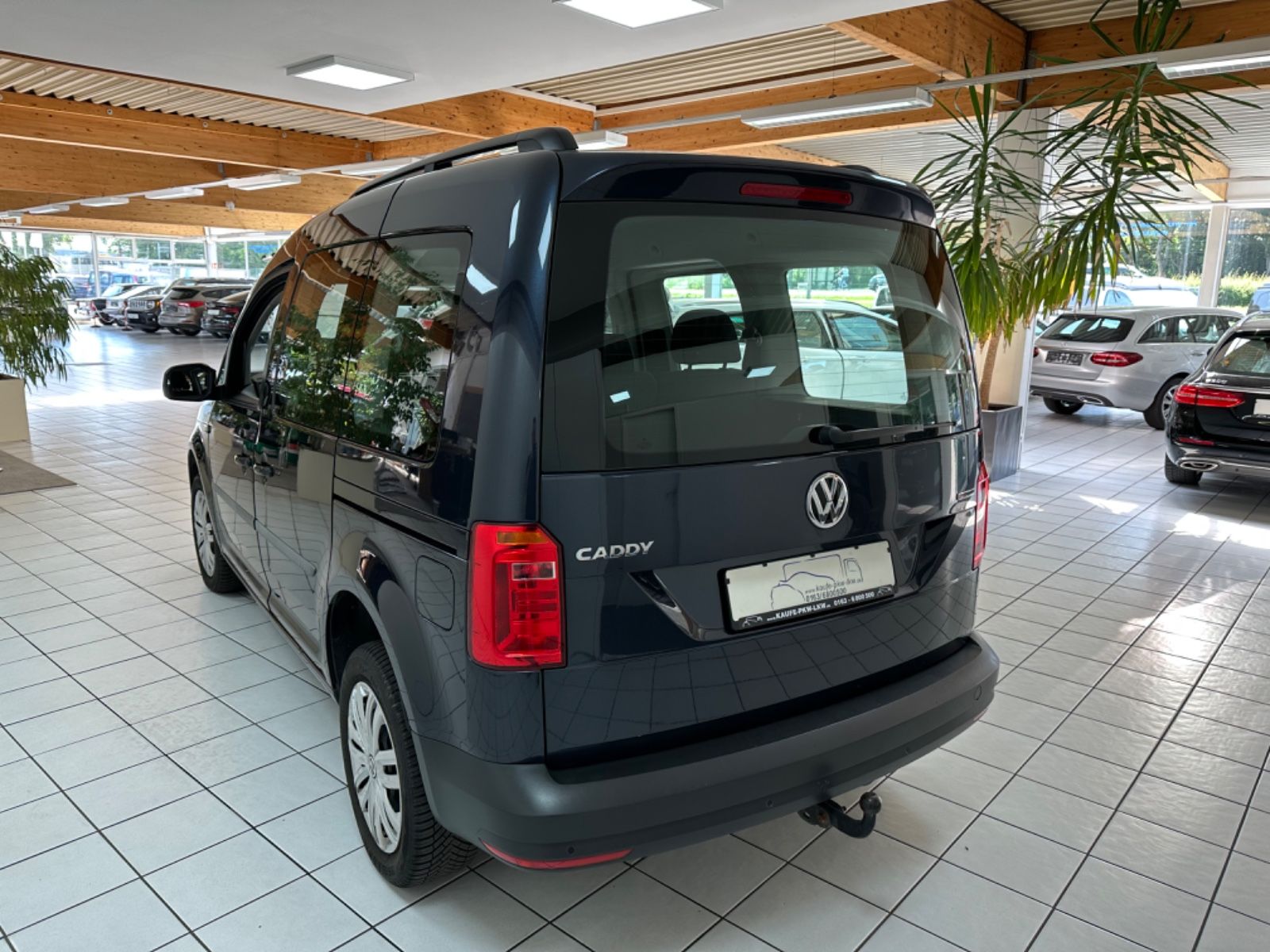 Fahrzeugabbildung Volkswagen Caddy PKW Trendline BMT 4Motion*Klima*