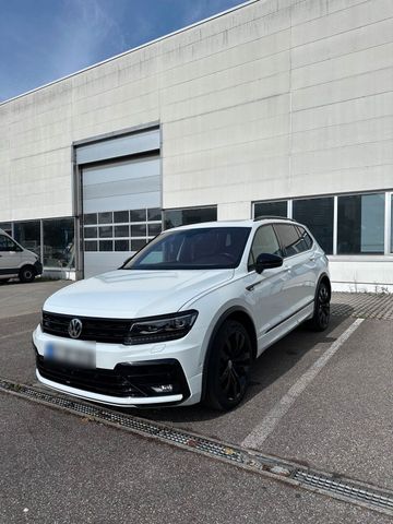 Volkswagen VW Tiguan Allspace TDI R Line Black Edition