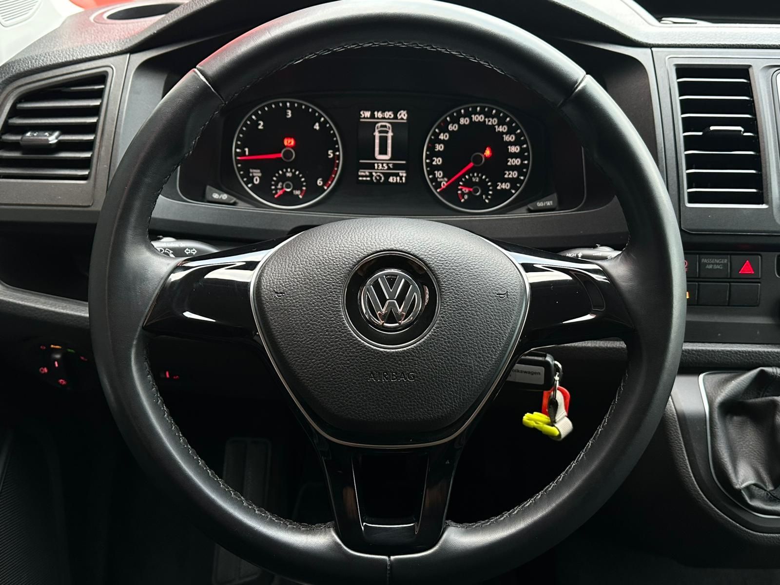 VW T6 Multivan 2.0TDI *150PS#LED#CAM#SHZ#NAVI#AHK - Image 11