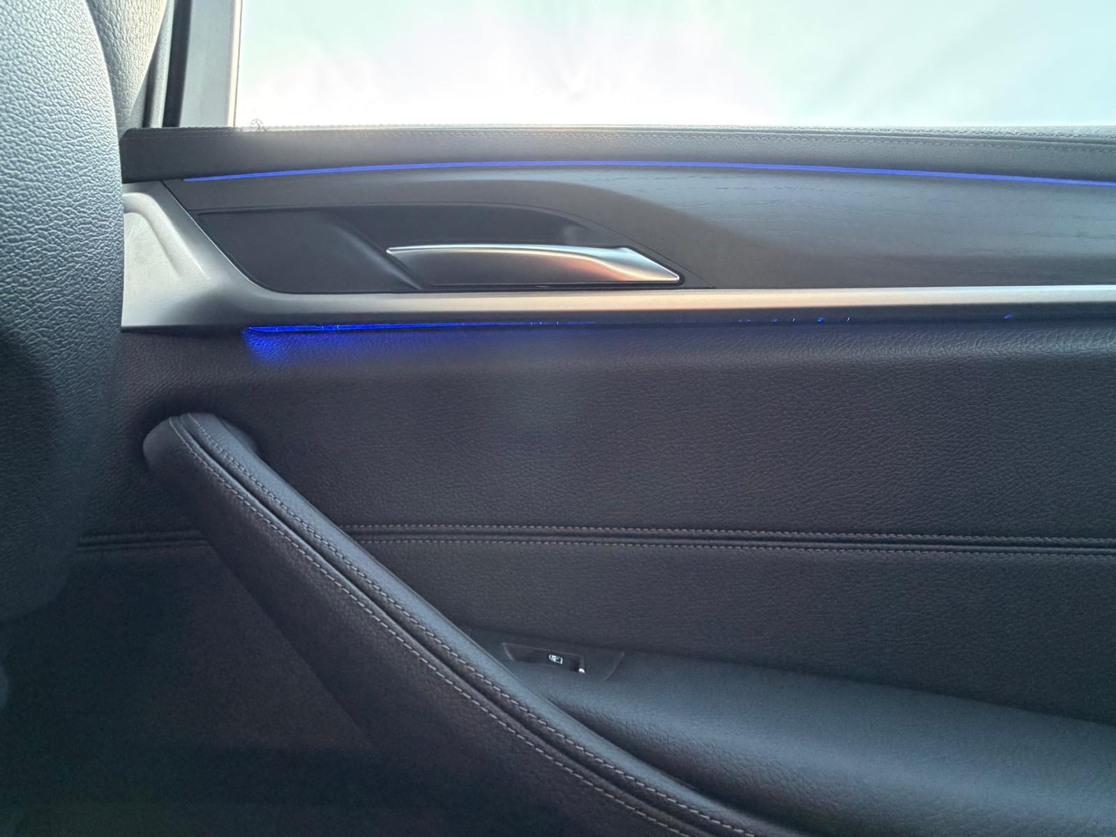 BMW 520 i Luxury Line*1.Hand*Erst 20 Tkm*LED*Navi*