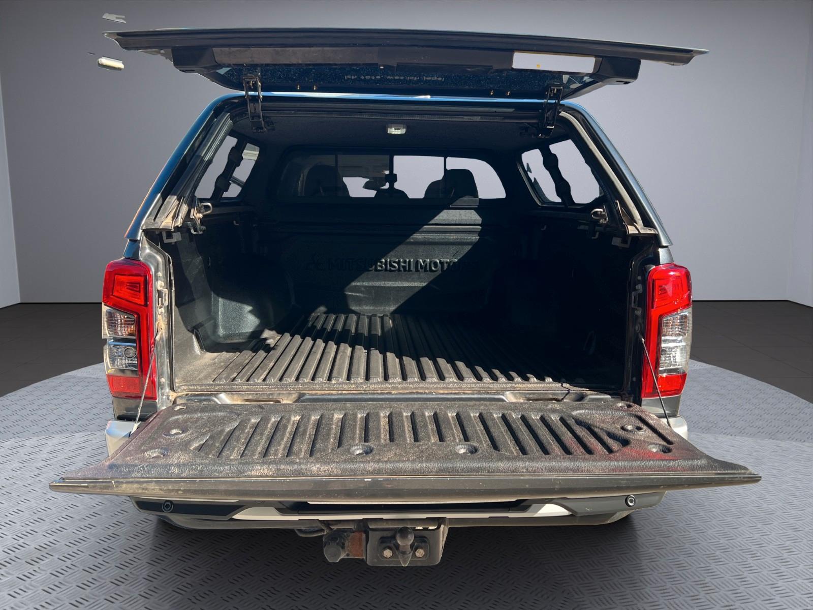 Mitsubishi L200 Intro Edition Doppelkabine 4WD *Hardtop*