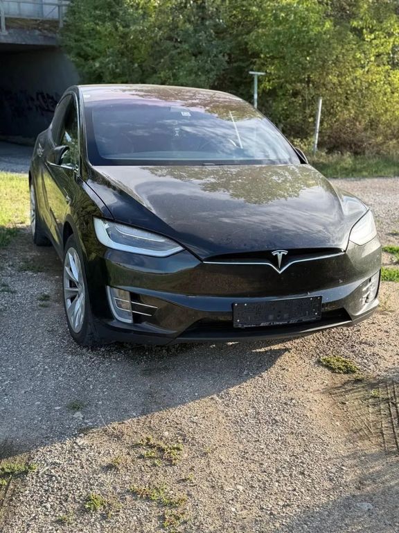 Image of Tesla Model X
