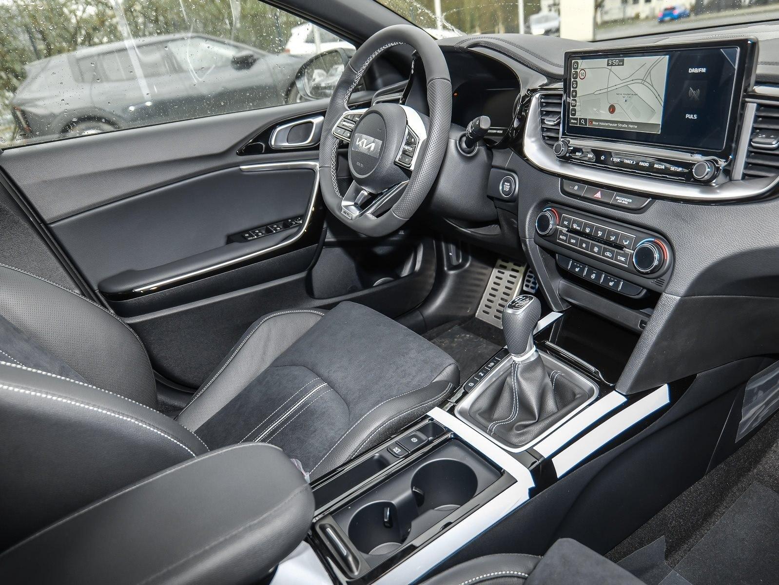 Kia Ceed SW 1.5 T-GDI 140 GT-line GT Line DAB