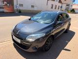 Renault Megane III  1.9 dCi Grandtour Dynamique - Renault Megane: mit Navigationssystem, Dynamique
